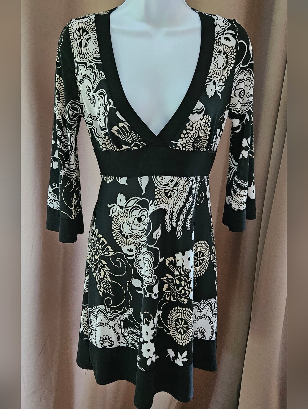 Y2K Akoya Abstract Floral V-Neck Empire Waist Dress